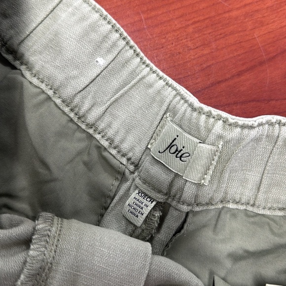 Joe shorts XS // 112016 - Picture 2 of 2